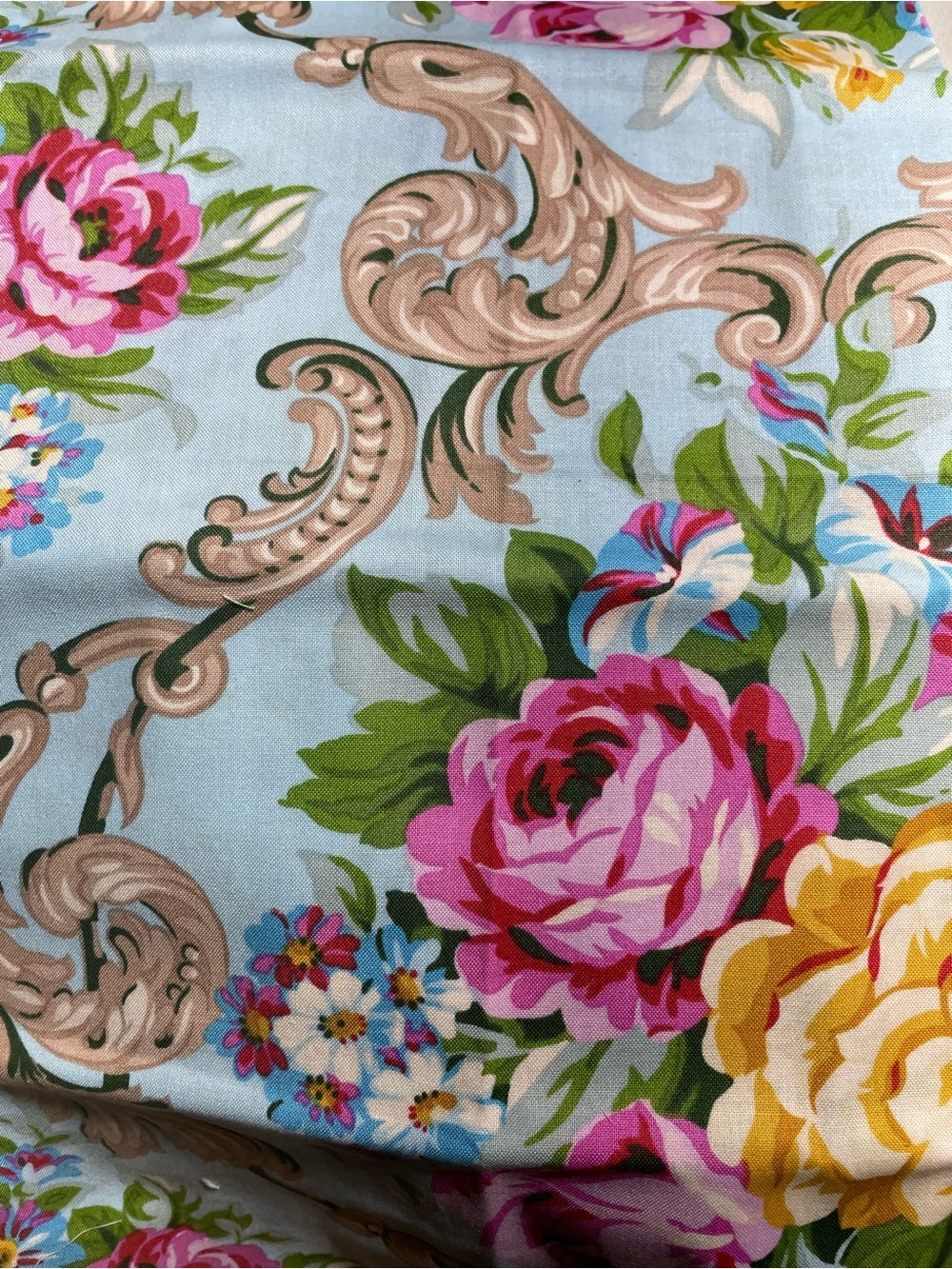 42x17” Floral Roses Bold Retro Multicolor Print Cotton Fabric Quilting NOS